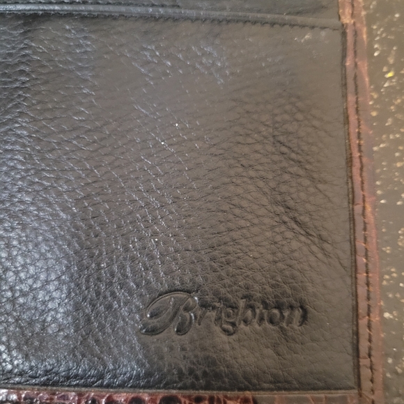 Brighton Brown Wallet - Picture 8 of 9